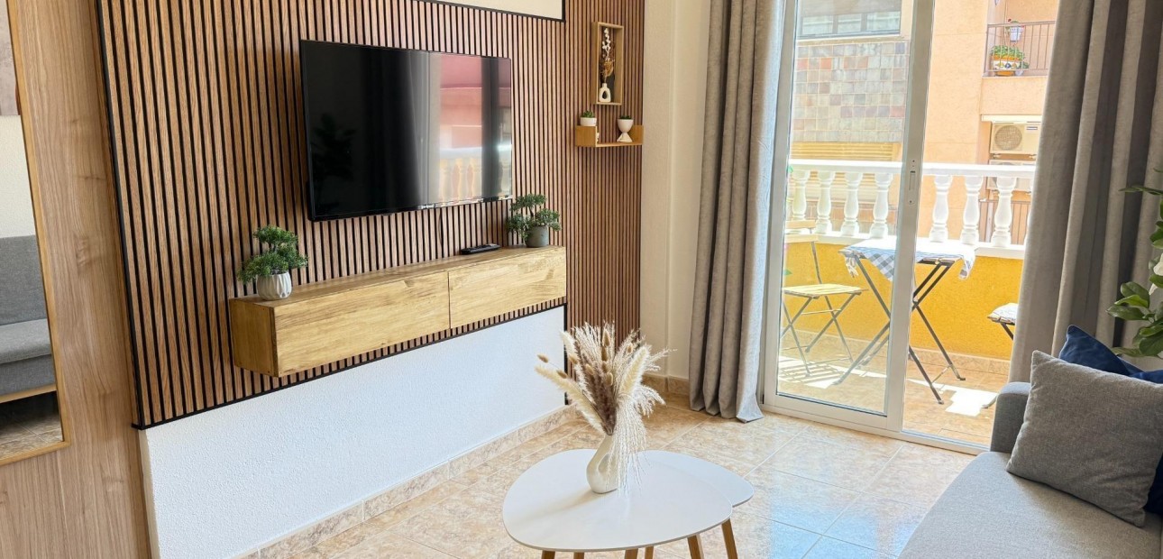 Venta - Apartamento / piso -
Torrevieja - Los Europeos