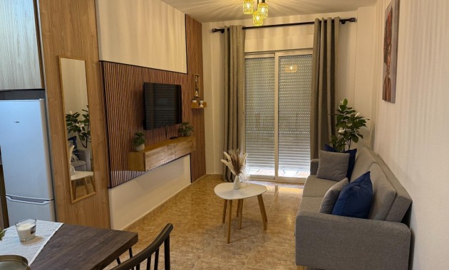 Venta - Apartamento / piso -
Torrevieja - Los Europeos