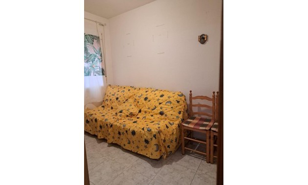 Venta - Apartamento / piso -
Torrevieja - Centro