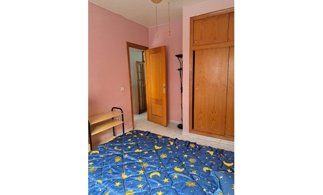 Venta - Apartamento / piso -
Torrevieja - Centro