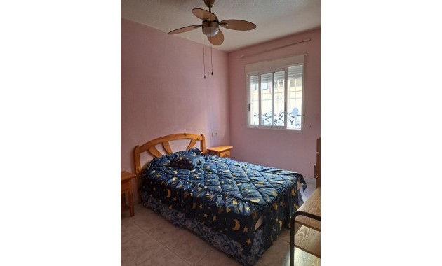 Venta - Apartamento / piso -
Torrevieja - Centro