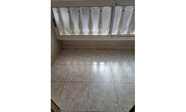 Venta - Apartamento / piso -
Torrevieja - Centro