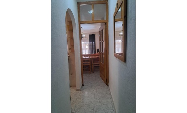 Venta - Apartamento / piso -
Torrevieja - Centro