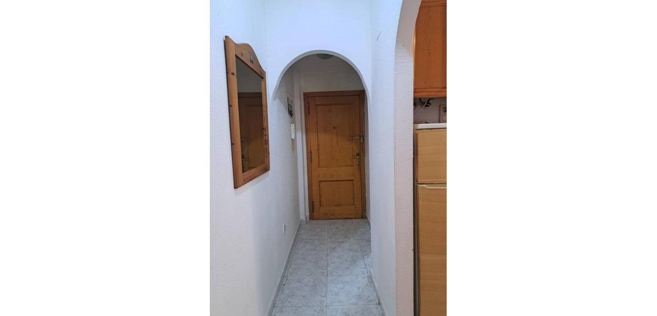 Venta - Apartamento / piso -
Torrevieja - Centro