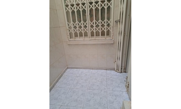 Venta - Apartamento / piso -
Torrevieja - Centro
