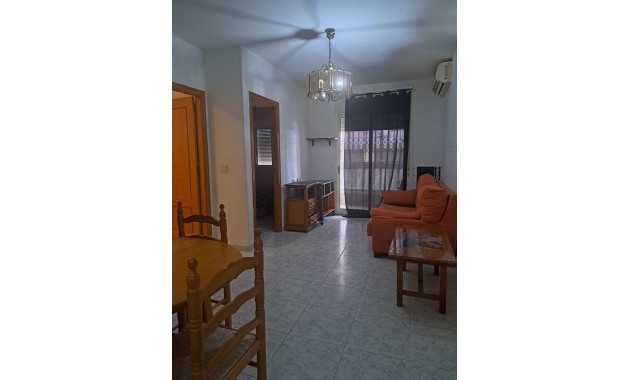 Venta - Apartamento / piso -
Torrevieja - Centro