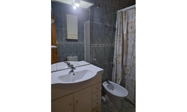 Venta - Apartamento / piso -
Torrevieja - Centro