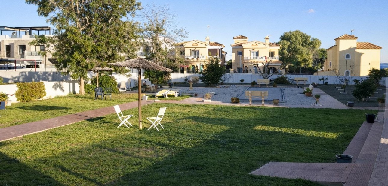 Venta - Apartamento / piso -
Orihuela Costa - Lomas de Cabo Roig