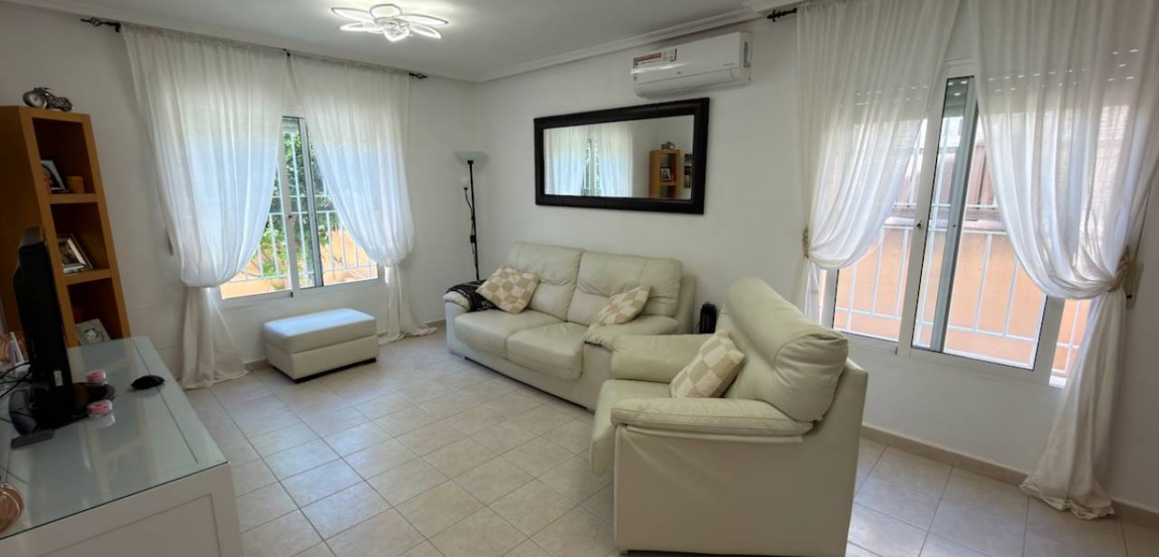 Sale - Villa -
Ciudad Quesada - Ciudad Quesada - Doña Pepa