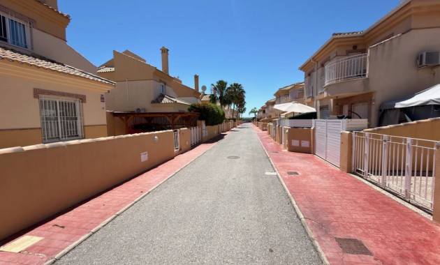 Sale - Villa -
Ciudad Quesada - Ciudad Quesada - Doña Pepa