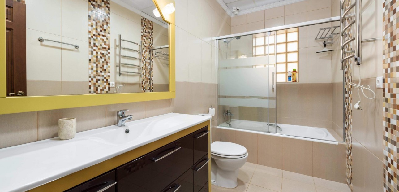 Venta - Villa -
Orihuela Costa - Campoamor