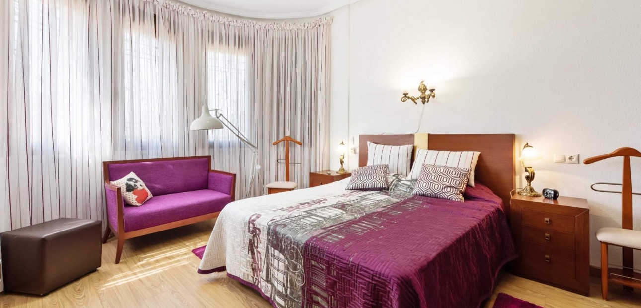 Venta - Villa -
Orihuela Costa - Campoamor