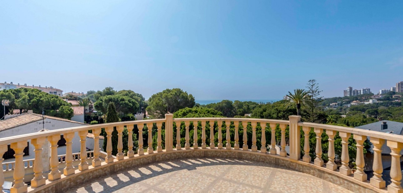 Venta - Villa -
Orihuela Costa - Campoamor
