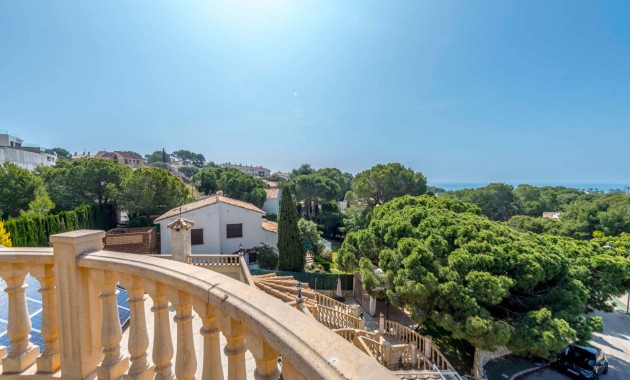 Venta - Villa -
Orihuela Costa - Campoamor