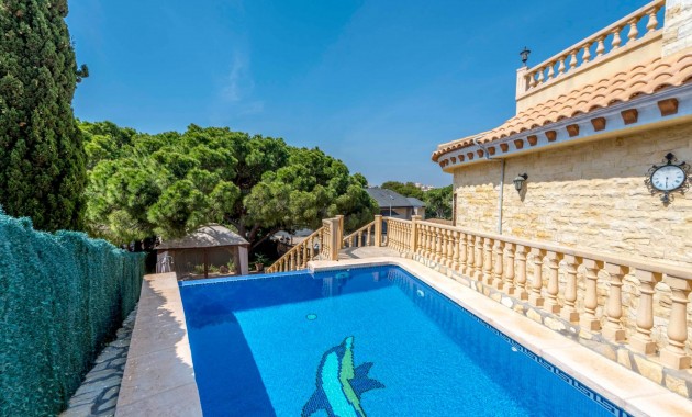 Venta - Villa -
Orihuela Costa - Campoamor
