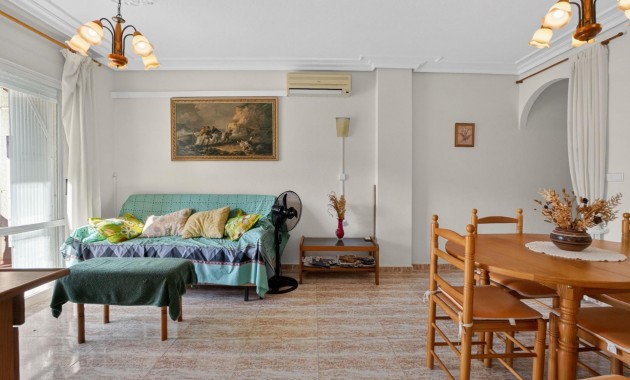 Venta - Apartamento / piso -
Torrevieja - Playa Los Locos