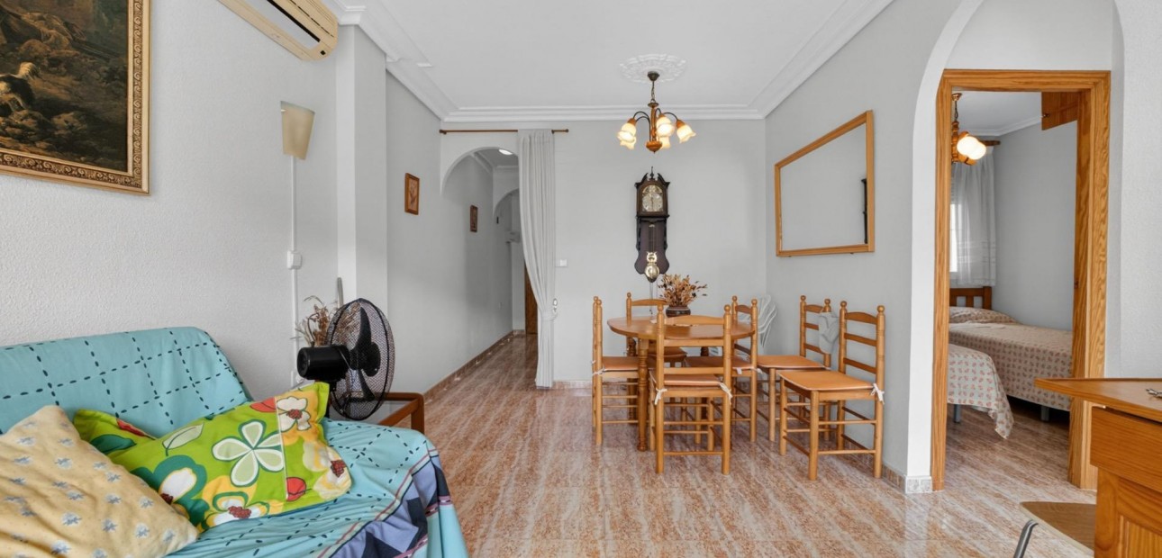 Venta - Apartamento / piso -
Torrevieja - Playa Los Locos