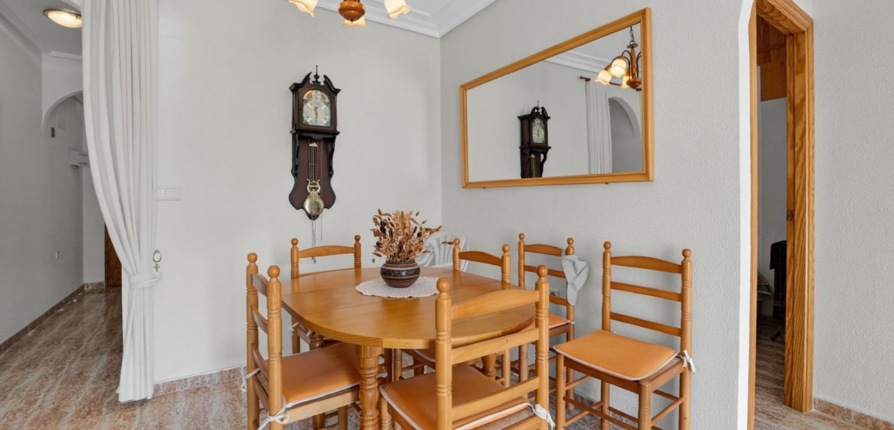 Venta - Apartamento / piso -
Torrevieja - Playa Los Locos