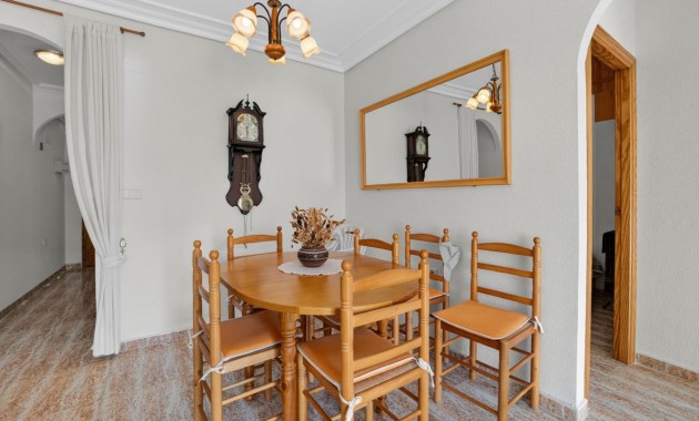 Venta - Apartamento / piso -
Torrevieja - Playa Los Locos