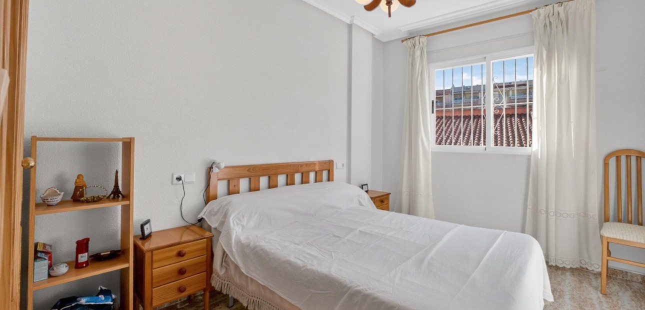 Venta - Apartamento / piso -
Torrevieja - Playa Los Locos