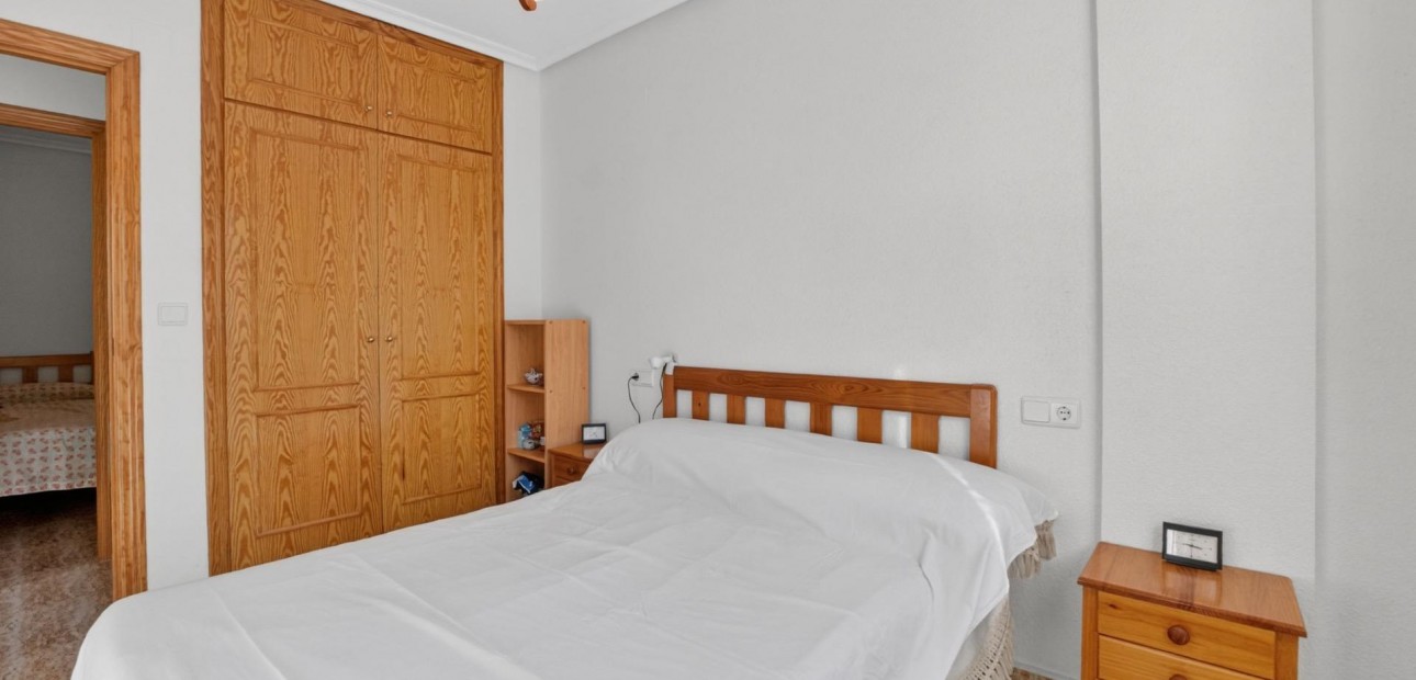 Venta - Apartamento / piso -
Torrevieja - Playa Los Locos