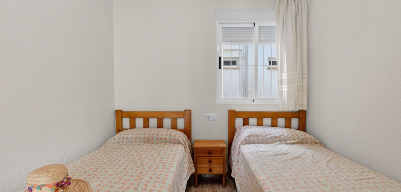 Venta - Apartamento / piso -
Torrevieja - Playa Los Locos