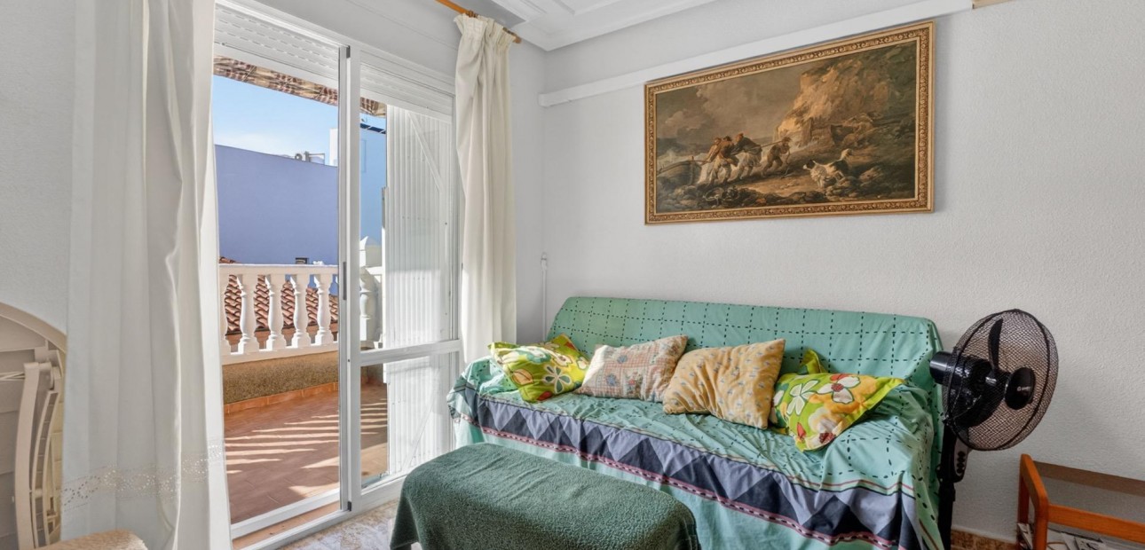 Venta - Apartamento / piso -
Torrevieja - Playa Los Locos