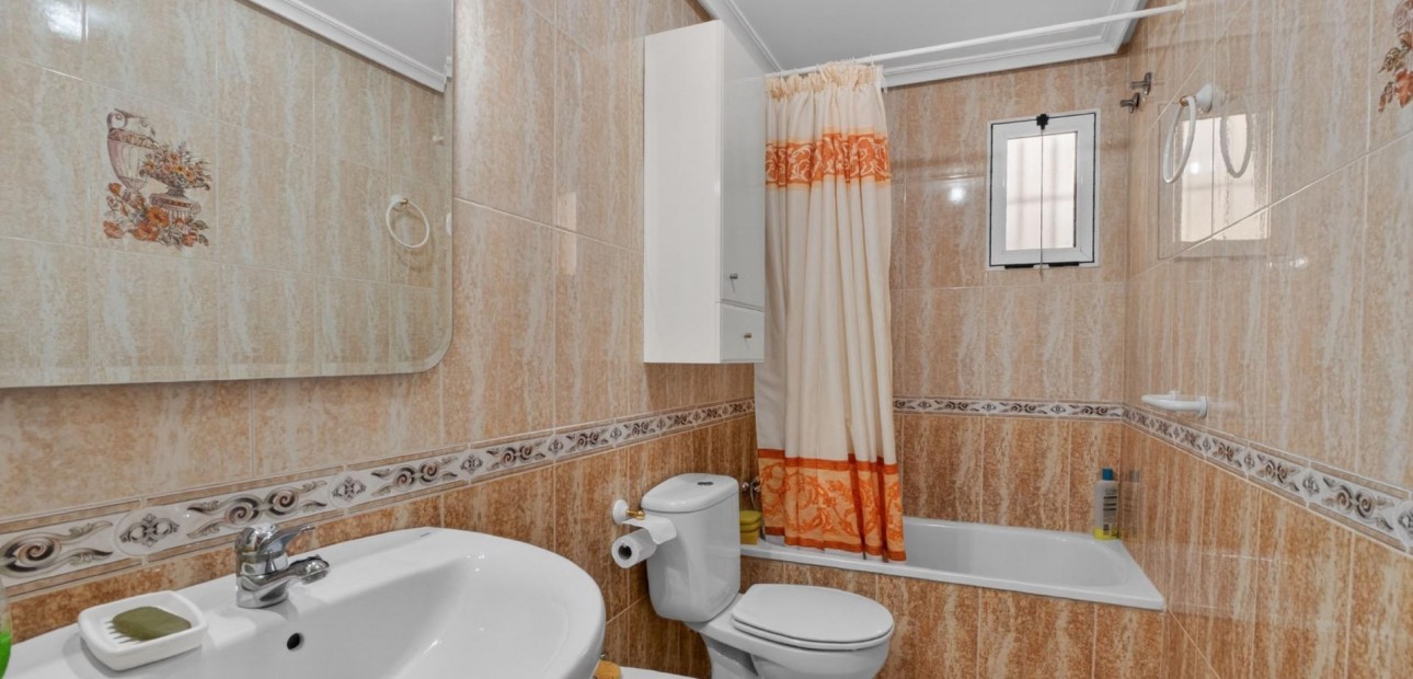 Venta - Apartamento / piso -
Torrevieja - Playa Los Locos