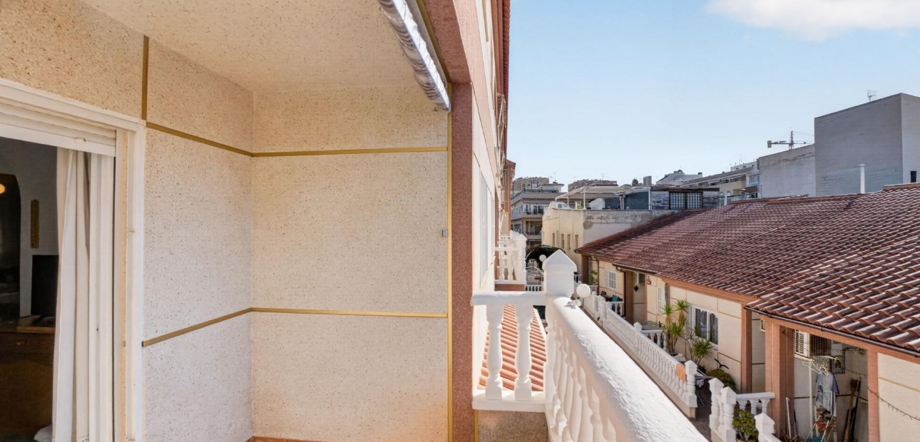 Venta - Apartamento / piso -
Torrevieja - Playa Los Locos