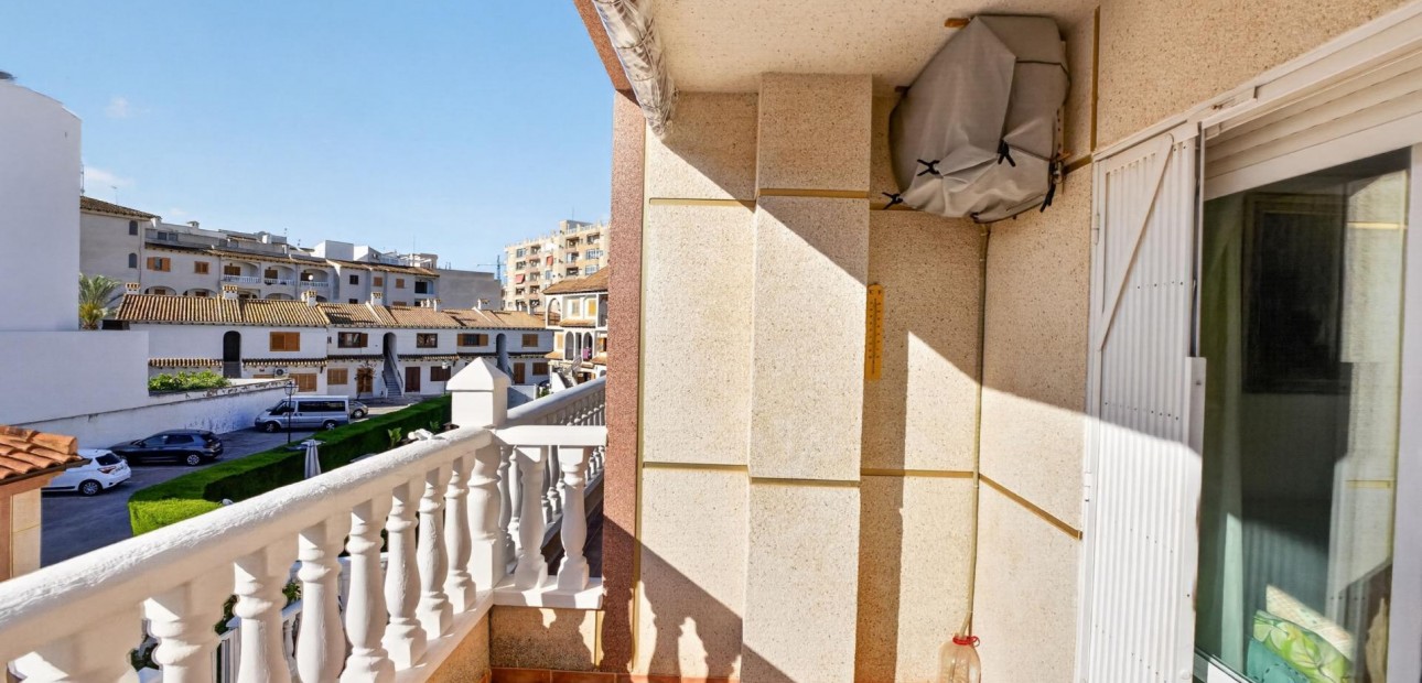 Venta - Apartamento / piso -
Torrevieja - Playa Los Locos