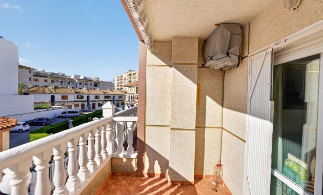 Venta - Apartamento / piso -
Torrevieja - Playa Los Locos