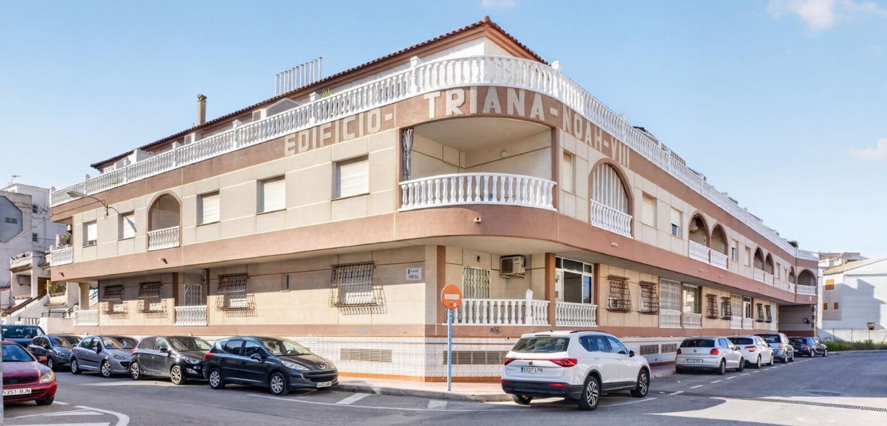 Venta - Apartamento / piso -
Torrevieja - Playa Los Locos