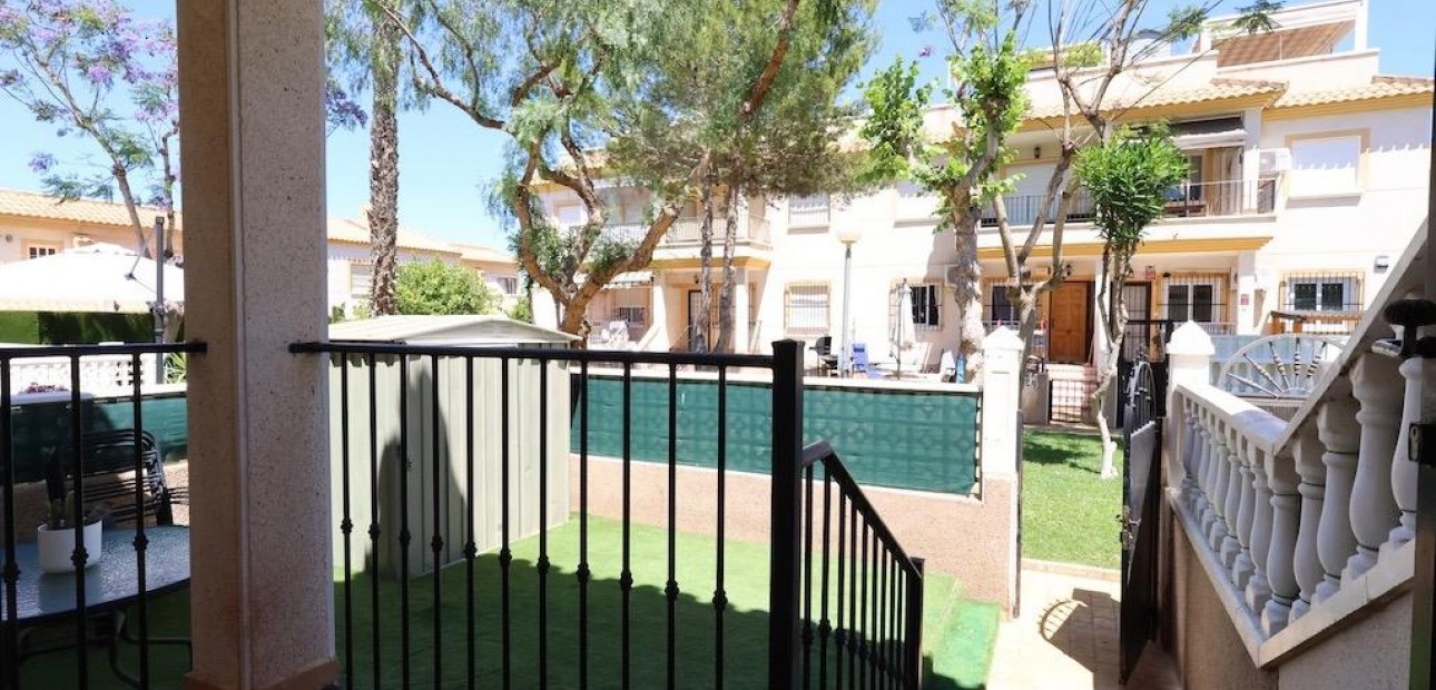 Sale - Bungalow -
Orihuela Costa - Las Filipinas