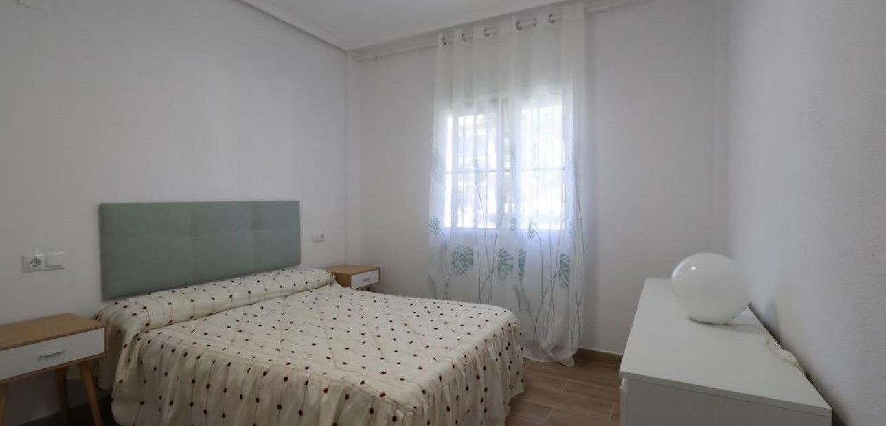 Sale - Bungalow -
Orihuela Costa - Las Filipinas