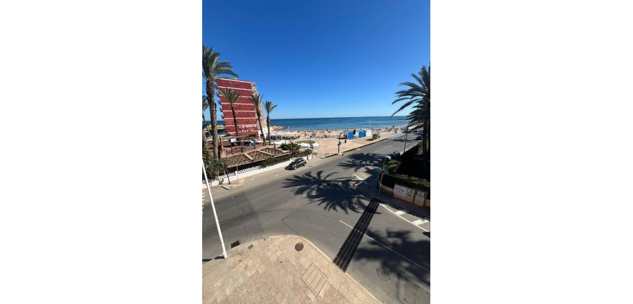 Venta - Ático -
Torrevieja - Los Frutales