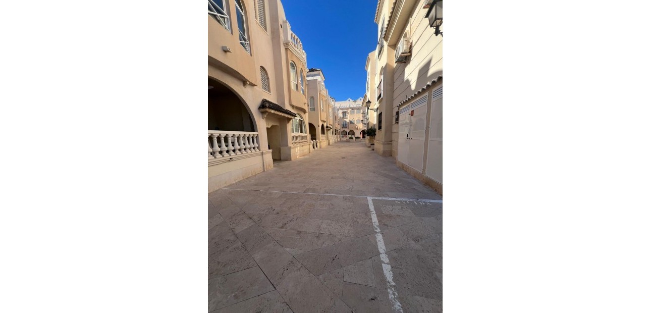 Venta - Ático -
Torrevieja - Los Frutales