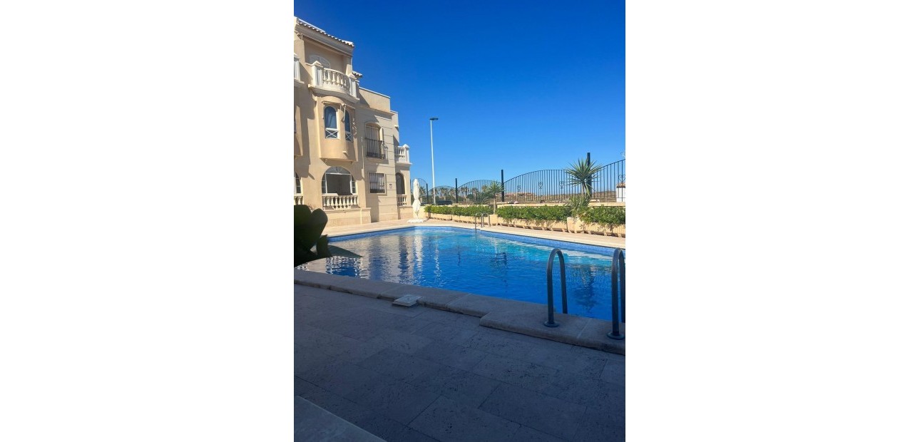 Venta - Ático -
Torrevieja - Los Frutales