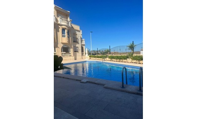 Venta - Ático -
Torrevieja - Los Frutales