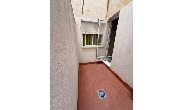 Venta - Apartamento / piso -
Torrevieja - Playa de los locos