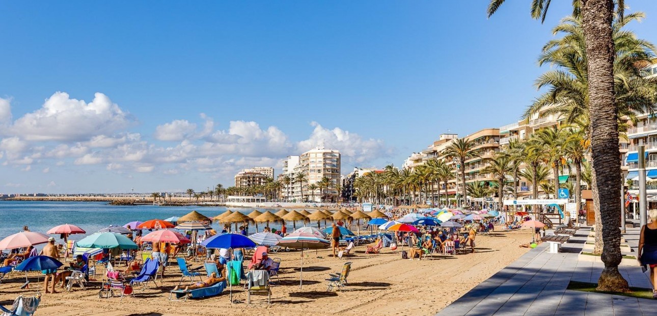Venta - Apartamento / piso -
Torrevieja - Playa de los locos