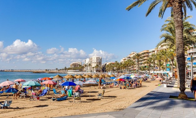 Venta - Apartamento / piso -
Torrevieja - Playa de los locos