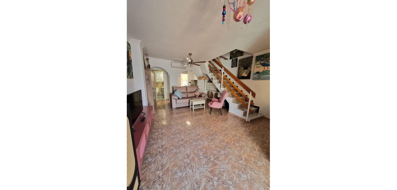 Venta - Terraced house -
Torrevieja - Los Frutales