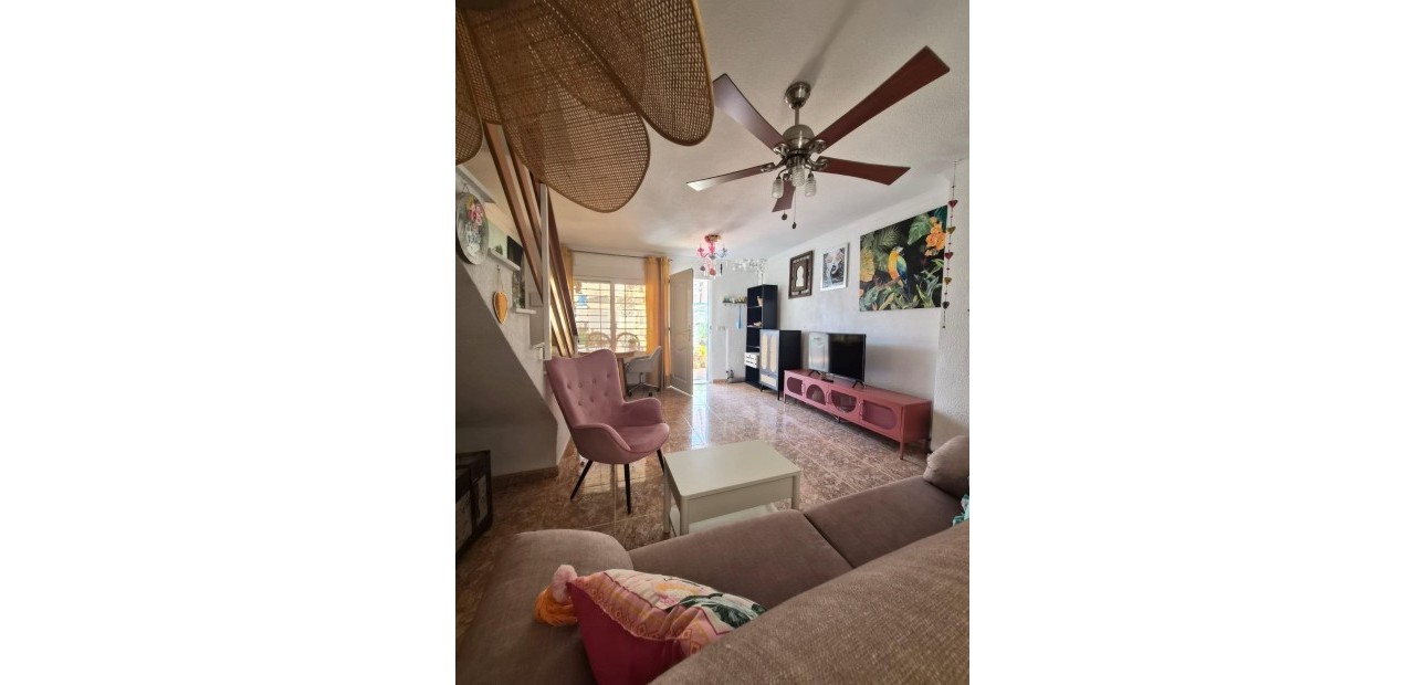 Venta - Terraced house -
Torrevieja - Los Frutales