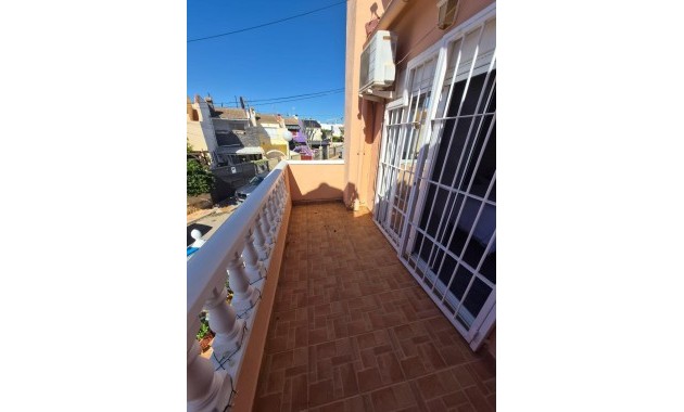 Venta - Terraced house -
Torrevieja - Los Frutales