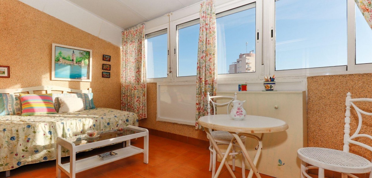 Herverkoop - Appartement / flat -
Torrevieja - torrevieja