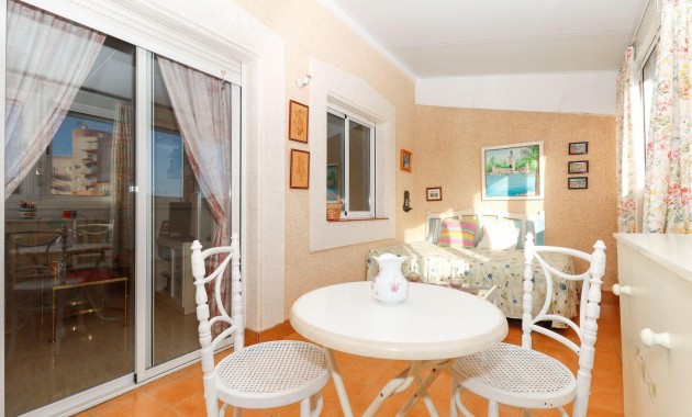 Herverkoop - Appartement / flat -
Torrevieja - torrevieja