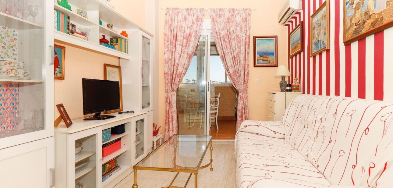 Herverkoop - Appartement / flat -
Torrevieja - torrevieja