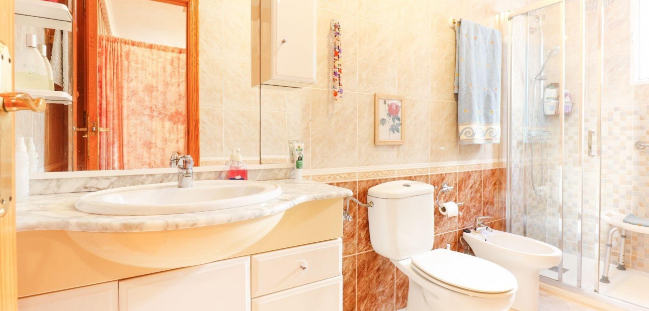Herverkoop - Appartement / flat -
Torrevieja - torrevieja