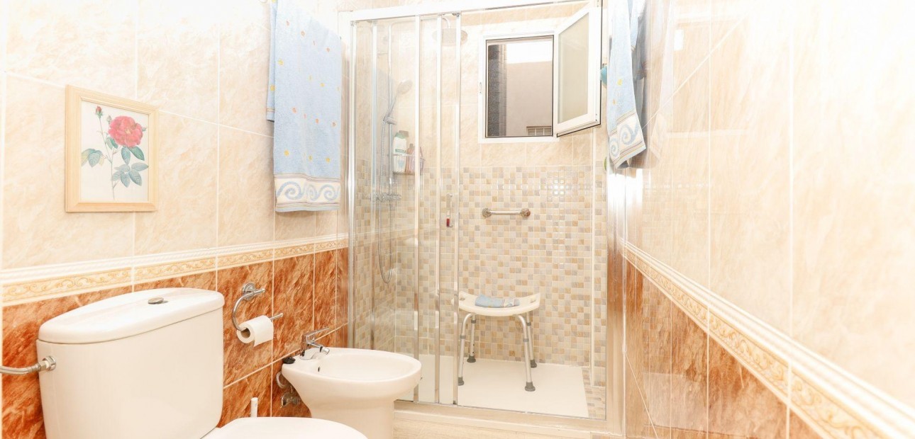 Herverkoop - Appartement / flat -
Torrevieja - torrevieja