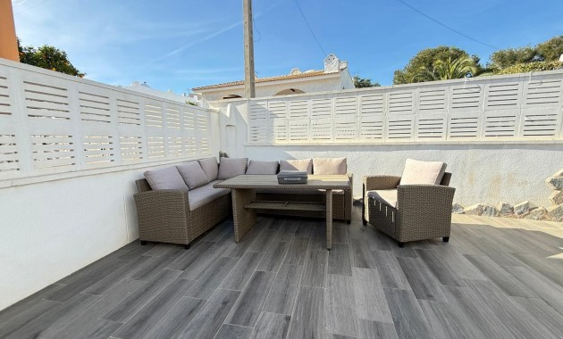 Venta - Villa -
Orihuela Costa - Las Filipinas